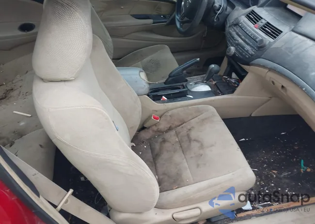 1HGCS12758A015589: 43829860