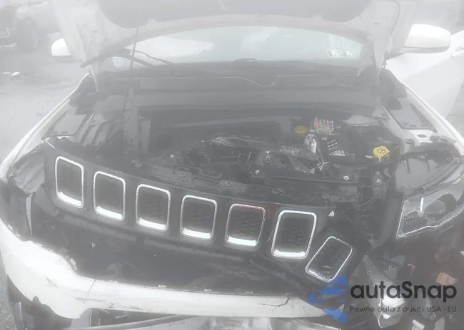 3C4NJDCB0JT483923: 43831058