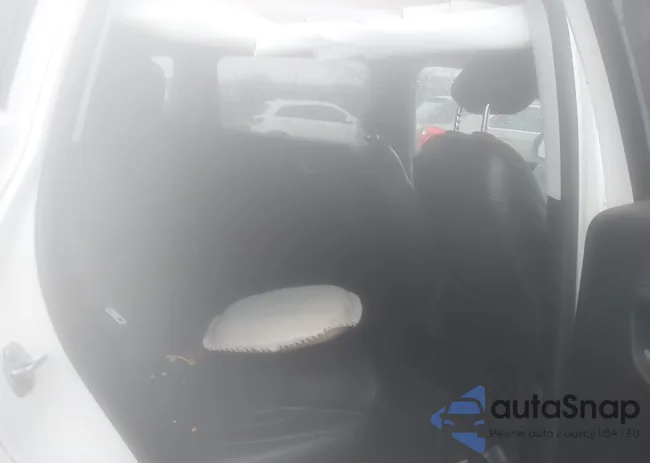 3C4NJDCB0JT483923: 43831058