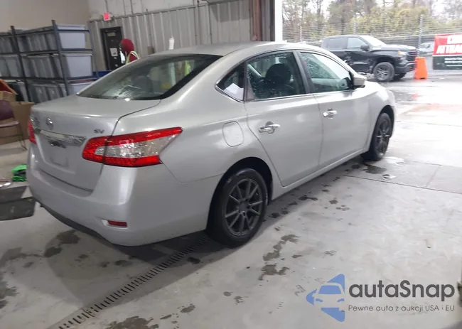 3N1AB7AP3DL562960: 43831074