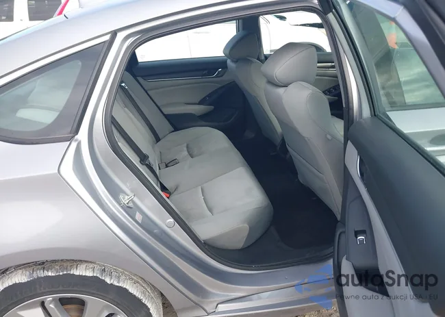 1HGCV1F11KA146197: 43831152