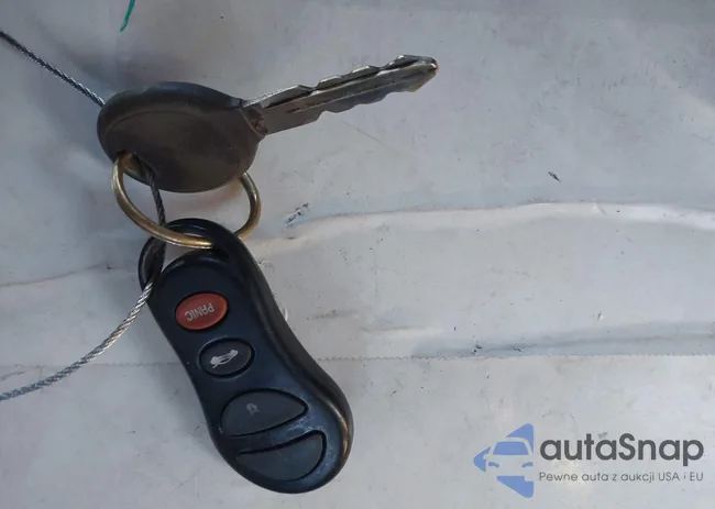 1C3EL65R82N264018: 43831225