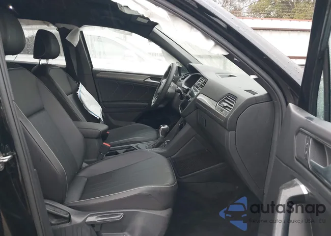 3VVCB7AX6NM133766: 43831299