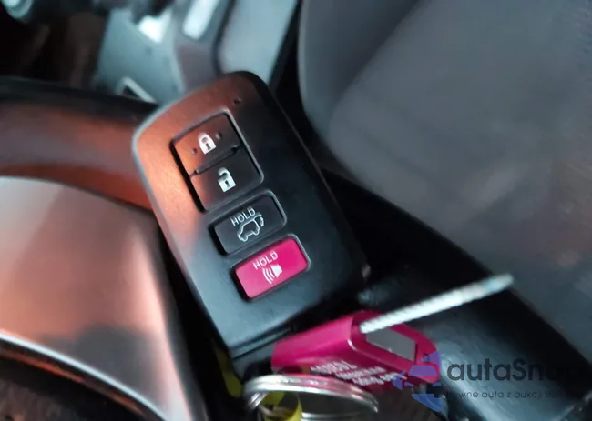 JTMRJREV0HD069935: 43831375