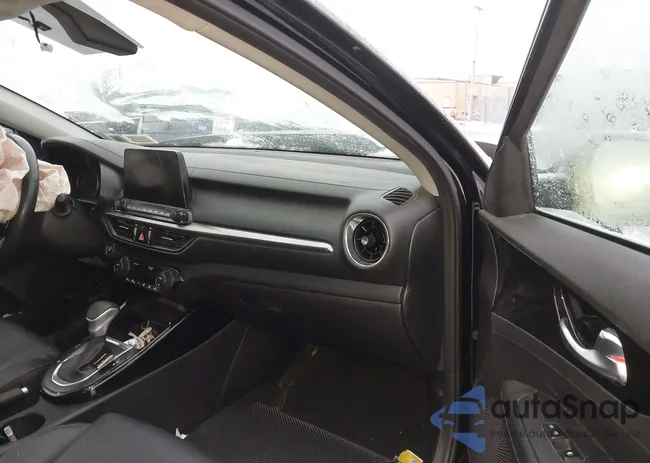 3KPF54AD3ME303209: 43831429