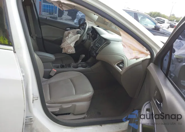 1G1BF5SM5H7110249: 43831462