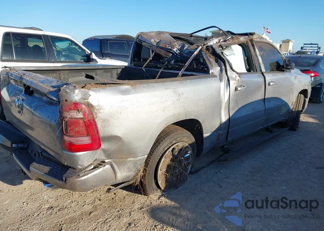 1C6RREJT6RN183768: 43831503