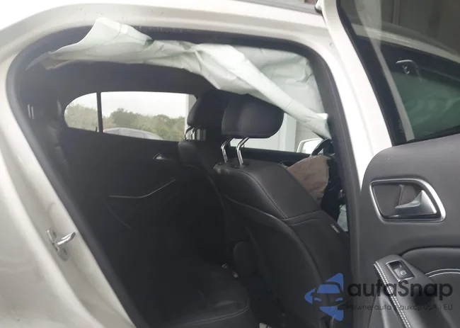 WDCTG4EB8FJ128199: 43830651