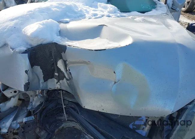 1HGCR2F83DA136118: 43831925