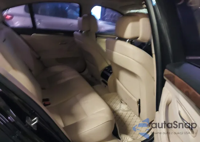 WBAXH5C52CDW07670: 43832113