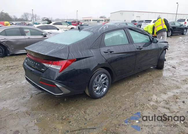 KMHLM4DJ6RU118017: 43832175