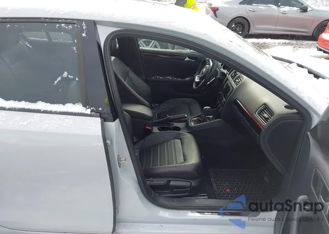 3VW4T7AJXHM404678: 43832249