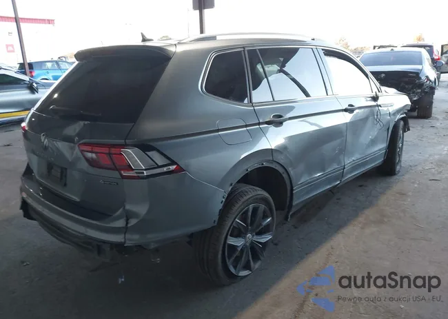 3VV2B7AX4NM166969: 43832422