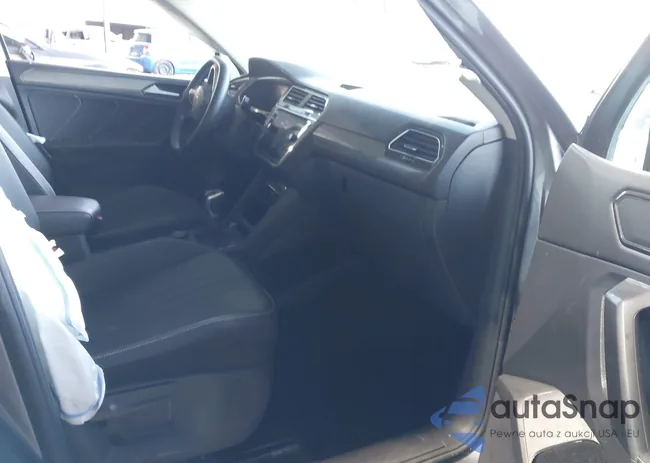 3VV2B7AX4NM166969: 43832422