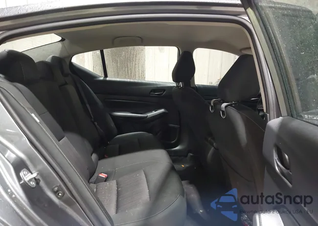 1N4BL4DV8RN432323: 43832474