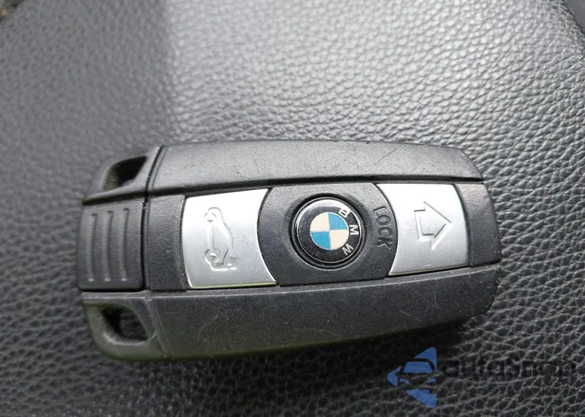 WBAUC7C58AVK95892: 43832483