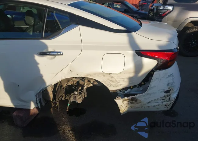 1N4BL4EW9PN392581: 43831565