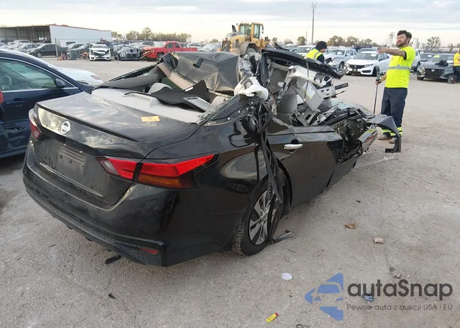 1N4BL4BV8KC111452: 43831570