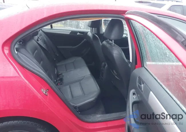 3VWDP7AJ3DM265783: 43831615