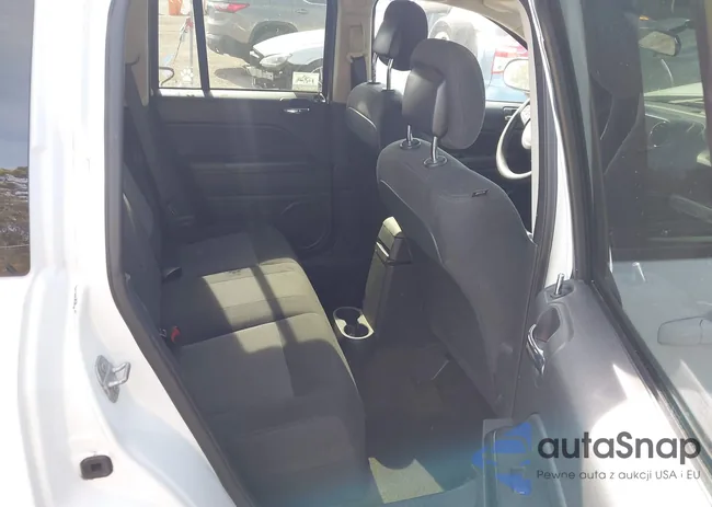 1C4NJCBA8FD219638: 43831701