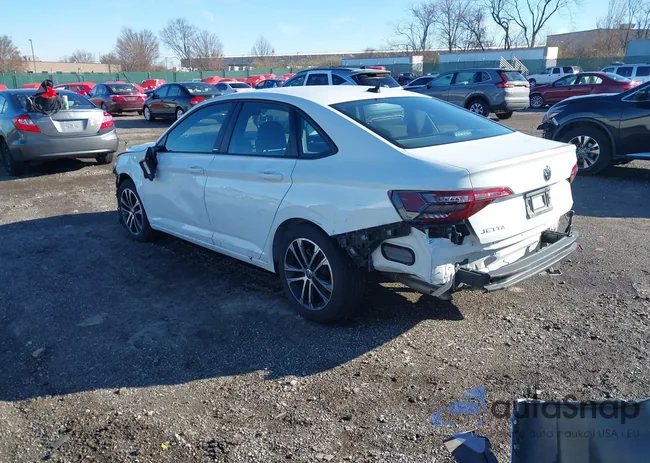 3VWAM7BU5RM005347: 43832982