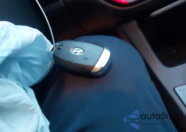 KMHH55LC1JU071379: 43833119