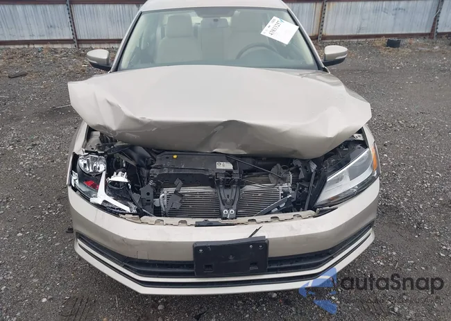 3VWD17AJ1FM281341: 43833257