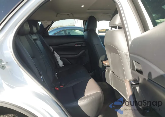 3MVDMBEY8PM504852: 43833299