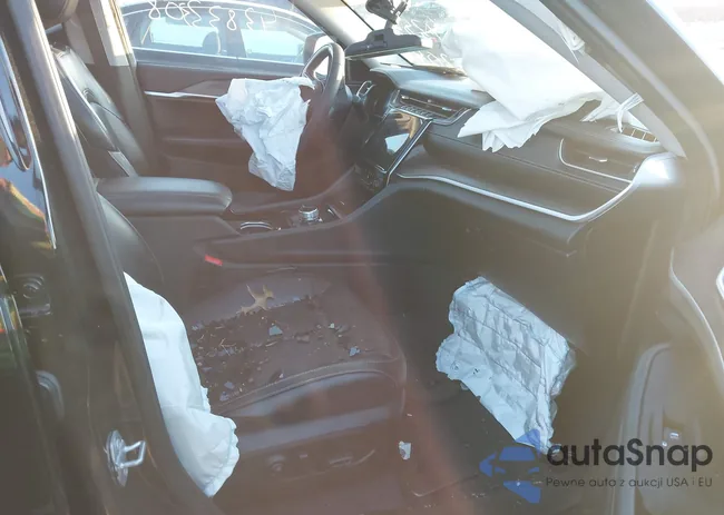 1C4RJHBG0PC600684: 43833308