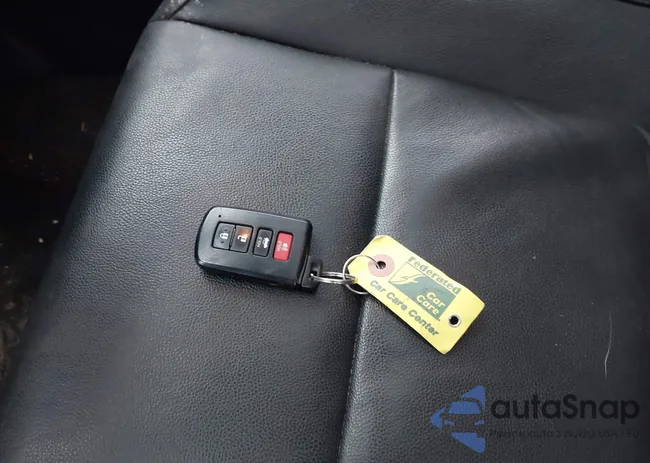 2T1BURHE9EC025963: 43833404