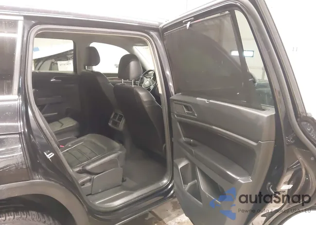 1V2NR2CA6JC565444: 43833417