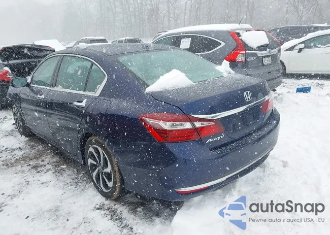 1HGCR2F77GA059376: 43833502