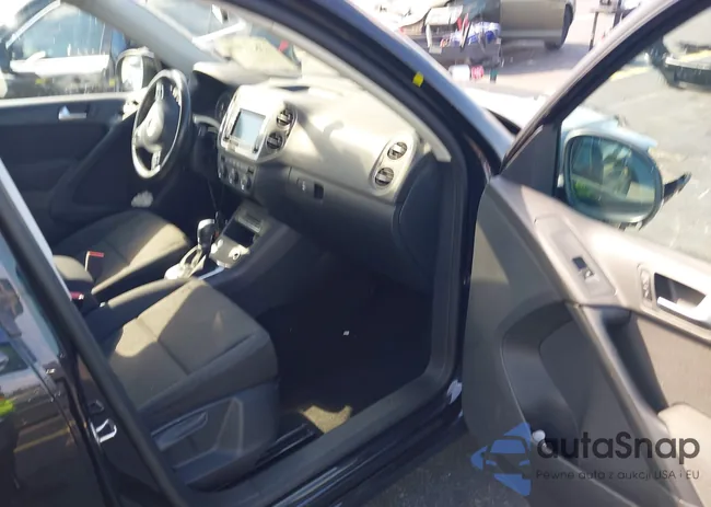 WVGAV7AX3HK047089: 43833506