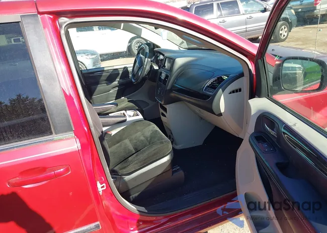 2C4RC1BG5FR583176: 43832640