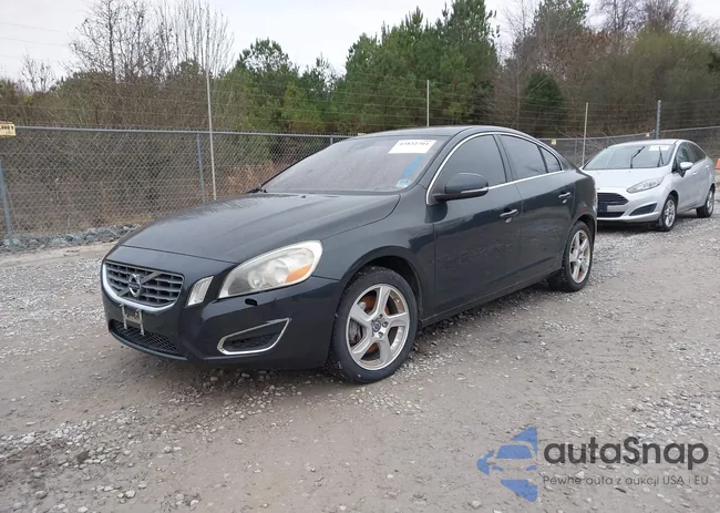 YV1612FS6D2229587: 43832701