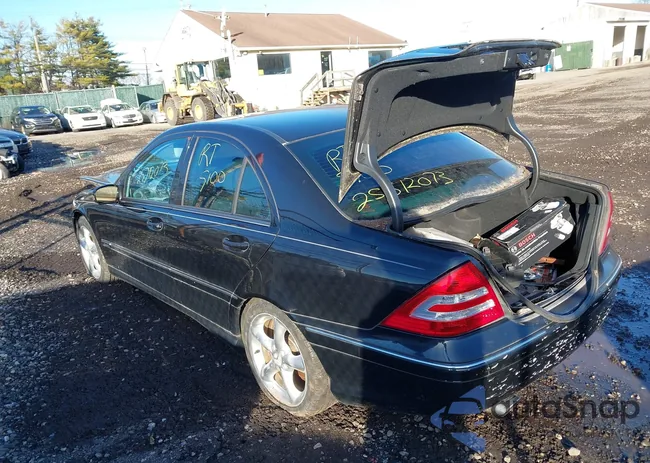 WDBRF52H36A843486: 43832901