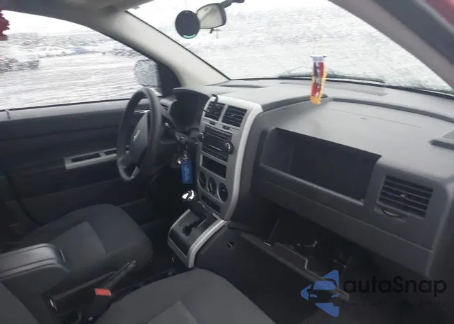 1J8FT47W58D767794: 43832904