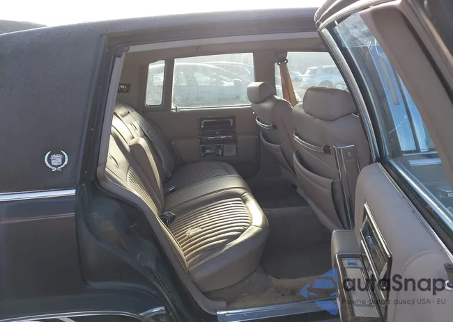 1G6DW54E5MR710857: 43834063