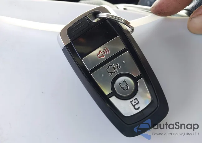 3FA6P0H78JR115220: 43834095