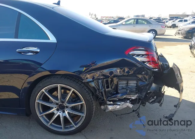 WDDUG8DBXKA439376: 43834169