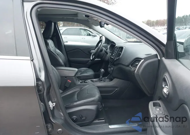 1C4PJMDX5LD570227: 43834195