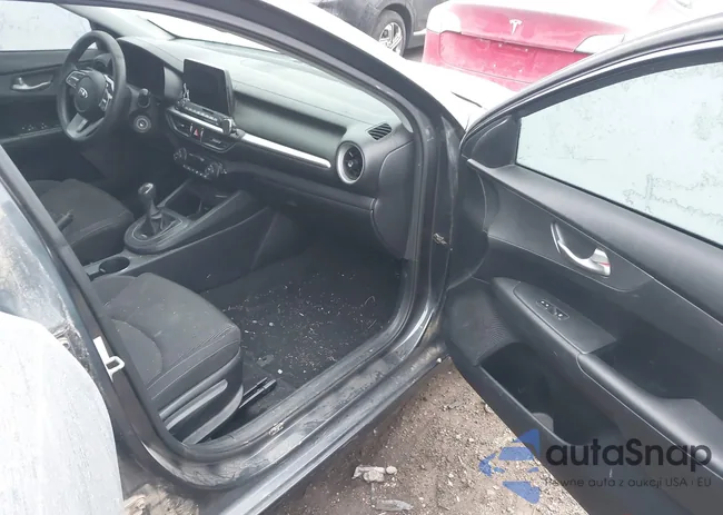 3KPF24AD0KE023043: 43834271