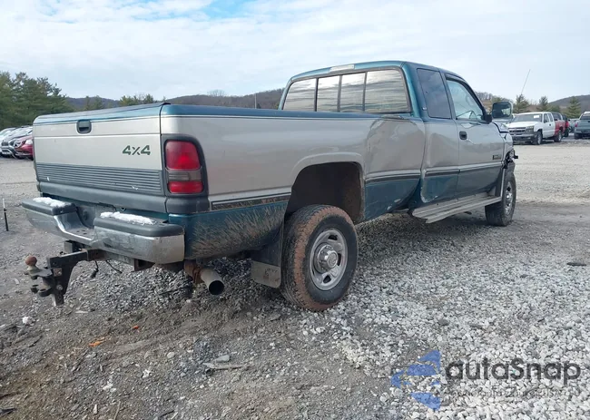 3B7KF23D4VG821011: 43833520