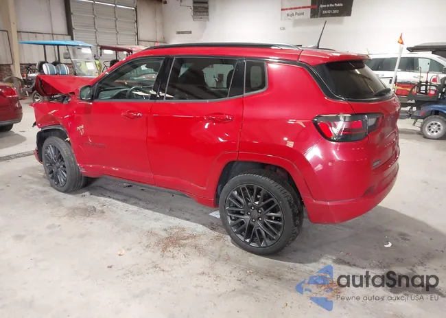 3C4NJDCB3NT232013: 43833598