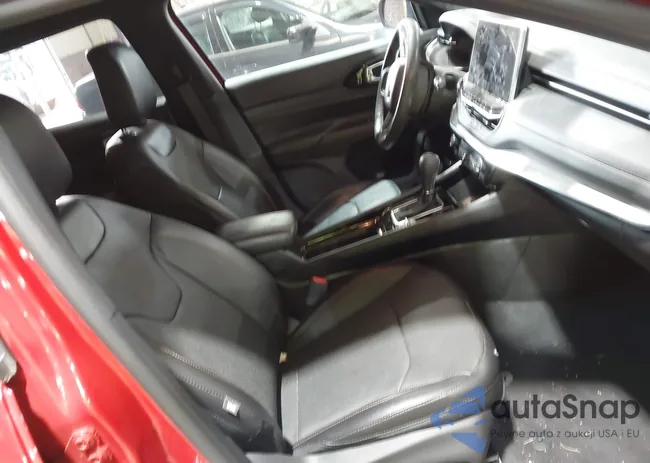 3C4NJDCB3NT232013: 43833598