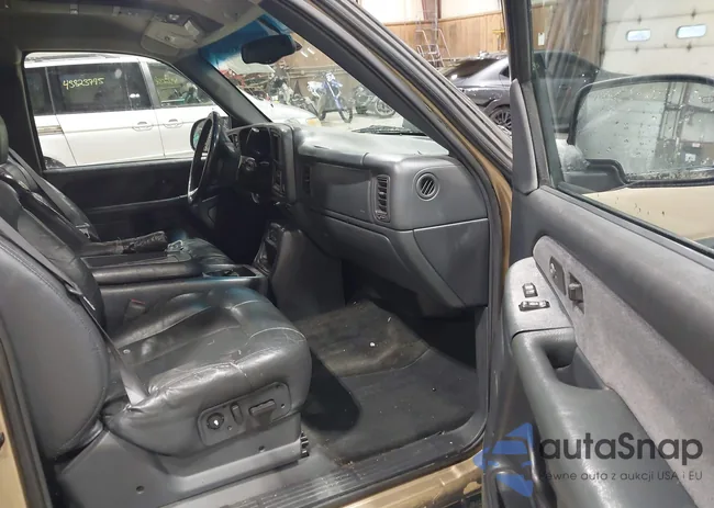 1GCEK19T8YE366855: 43833638