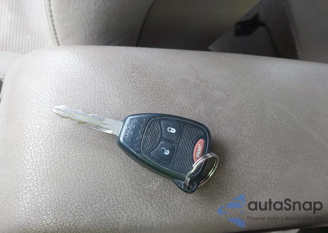 1C4NJCBA2CD504136: 43833671