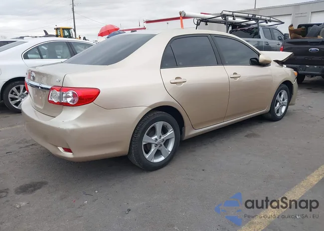 2T1BU4EE8BC735441: 43833699