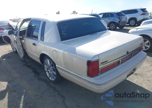 1LNLM83W6VY662363: 43834941