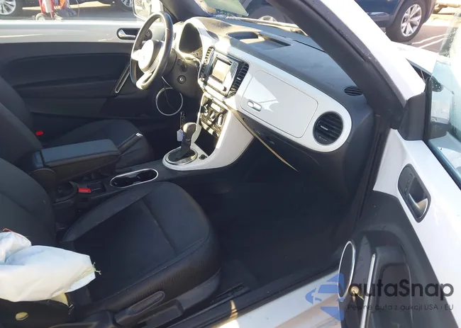 3VW5DAAT3JM516437: 43835341